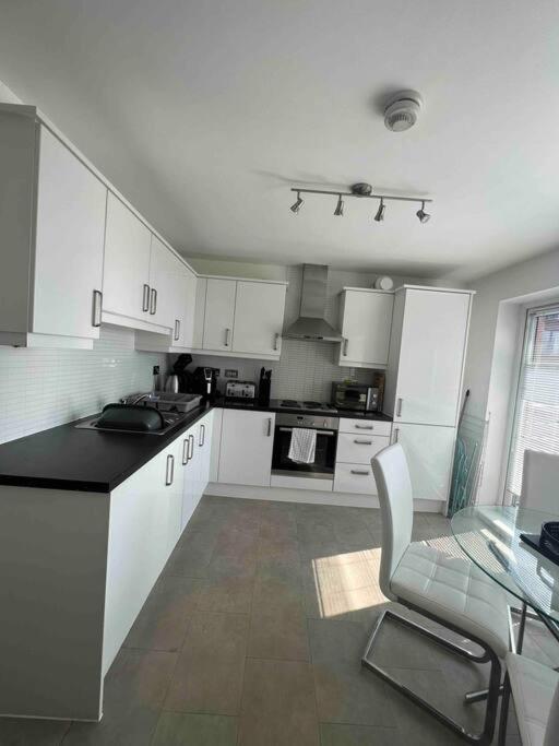 City Centre 2 Bed Apartment Chester Zewnętrze zdjęcie